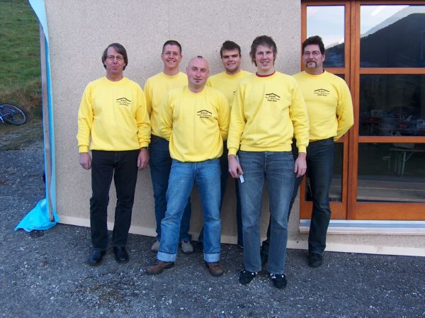 Gruppe Holzw�rmknaller