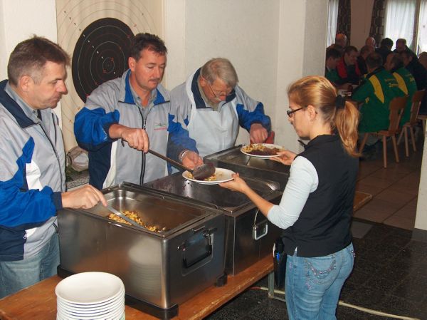 und nochmal wird der feine Wildsaupfeffer serviert