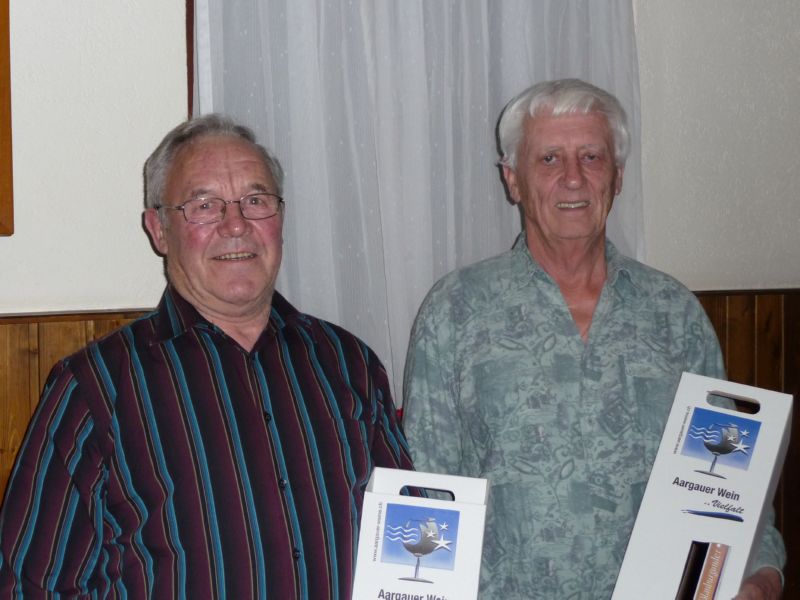 50 Jahre bei den Sch�tzen dabei v.L.n.R. Weiss Adelbert und Weiss Ewald