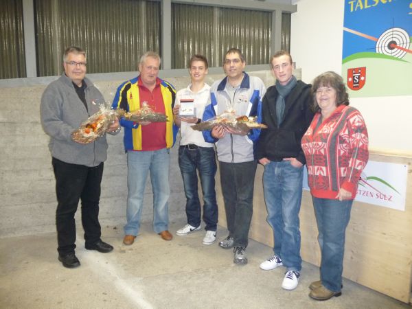 Gruppenbild mit lauter Siegern