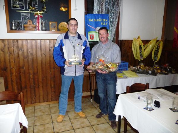 Grosse Meisterschaft: 1. Weiss Peter, 2 Weiss Toni (v.L.n.R) es fehlt Schraner Hanspeter als 3.