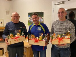 v.L.n.R. 2. Rang Gerhard Ehresheim, Sieger Toni Weiss, 3